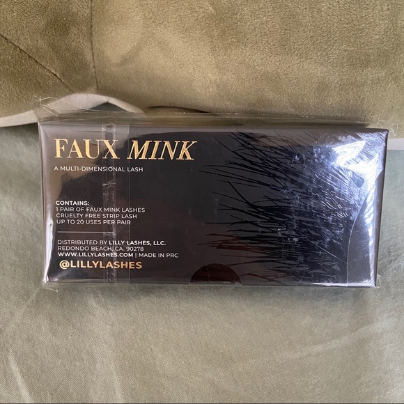 Lilly Lashes - Picture 4 of 5